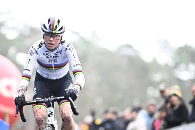 Dutch Fem Van Empel pictured in action during the women s elite race at the Herentals Crosst cyclocross cycling event on Saturday 14 December 2024 in Herentals, stage 4 8 in the X2O Badkamers Trofee Veldrijden competition. JASPERxJACOBS  x108240978x