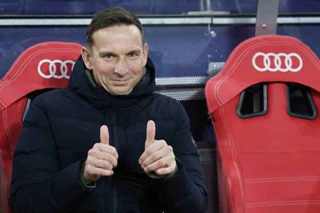 SOCCER - BL, RBS vs A.Klagenfurt SALZBURG,AUSTRIA,14.DEC.24 - SOCCER - ADMIRAL Bundesliga, Red Bull Salzburg vs SK Austria Klagenfurt. Image shows head coach Pepijn Lijnders (RBS).  GEPAxpictures xDavidxGeieregger