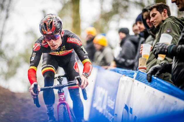 Belgian Eli Iserbyt pictured in action during the men s elite race at the Herentals Crosst cyclocross cycling event on Saturday 14 December 2024 in Herentals, stage 4 8 in the X2O Badkamers Trofee Veldrijden competition. JASPERxJACOBS  x108249630x