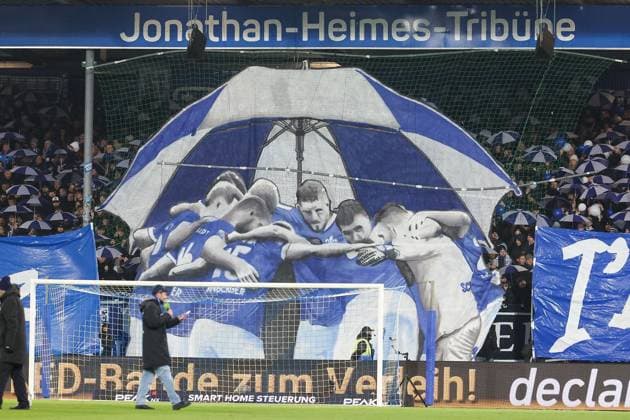 2024.12.14 xJFAx 2.Bundesliga SV Darmstadt 98 - 1.FC Kaiserslautern v.l., SV Darmstadt 98 Choreografie der Frankfurter Fans. Fans,Stimmung, Schals, Trikots, Emotionen (DFL DFB REGULATIONS PROHIBIT ANY USE OF PHOTOGRAPHS as IMAGE SEQUENCES and or QUASI-VIDEO)