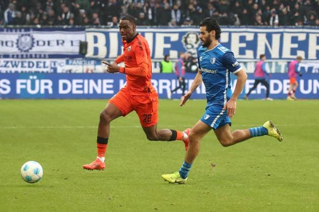 14.12.2024, xgox, Fussball - 2.Bundesliga, 1.FC Magdeburg - SC Paderbor 07 emspor, v.l. Ilyas Ansah (Paderborn, 29), Mohammed El Hankouri (Magdeburg, 11) Zweikampf, Duell, Kampf, tackle (DFL DFB REGULATIONS PROHIBIT ANY USE OF PHOTOGRAPHS as IMAGE SEQUENCES and or QUASI-VIDEO) Magdeburg