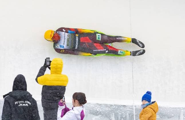 Sport Themen der Woche KW50 Sport Bilder des Tages photographer: FIL Michael Kristen 15.12.2024 3. FIL Eberspächer Luge World Cup, LOTTO Thüringen Ice Arena Oberhof (GER), WC Germany, Men™s Singles, picture: Max Langenhan (GER) *** photographer FIL Michael Kristen 15 12 2024 3 FIL Eberspächer Luge World Cup, LOTTO Thüringen Ice Arena Oberhof GER , WC Germany, Men™s Singles, picture Max Langenhan GER
