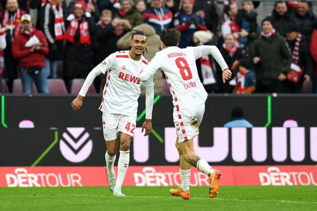Damion Downs (1. FC Koeln) und Denis Huseinbasic (1. FC Koeln) Torjubel, jubelt nach seinem Treffer zum 3:0 waehrend des Spiels der 2. Bundesliga zwischen dem 1. FC Köln und 1. FC Nürnberg im RheinEnergieStadion am 15. December 2024 in Köln, Deutschland. (Foto von Ralf Treese DeFodi Images) +++ Damion Downs (1. FC Koeln) und Denis Huseinbasic (1. FC Koeln) celebrates after scoring his team™s third goal during the 2. Bundesliga match between 1. FC Köln and 1. FC Nürnberg at RheinEnergieStadion on December 15, 2024 in Cologne, Germany. (Photo by Ralf Treese DeFodi Images) DFB DFL REGULATIONS PROHIBIT ANY USE OF PHOTOGRAPHS AS IMAGE SEQUENCES AND OR QUASI-VIDEO. Defodi-521_KOEFCN20241215_026