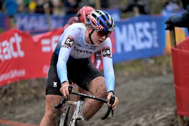 UCI Cyclocross World Cup series 2024-2025 in Namur NAMUR, BELGIUM - DECEMBER 15 : Backstedt Zoe (GBR) of Canyon - Sram Racing during the 4th leg of the UCI Cyclocross World Cup series 2024-2025 in Namur, Belgium, 15 12 2024 Namur Belgium  Copyright: xSesx