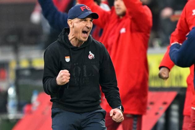 Koeln, Rheinenergiestadion, 15.12.24, GER, Herren, 2.Bundesliga, Saison 2024-2025, 1.FC Koeln - 1.FC Nuernberg Bild: Trainer Gerhard STRUBER (Koeln) jubelt nach dem Tor zum 3:0 durch Denis HUSEINBASIC (Koeln) DFL regulations prohibit any use of photographs as image sequences and or quasi-video. NRW Deutschland