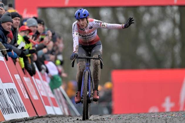 UCI Cyclocross World Cup series 2024-2025 in Namur NAMUR, BELGIUM - DECEMBER 15 : Brand Lucinda (NED) of Baloise Trek Lions during the 4th leg of the UCI Cyclocross World Cup series 2024-2025 in Namur, Belgium, 15 12 2024 Namur Belgium  Copyright: xSesx