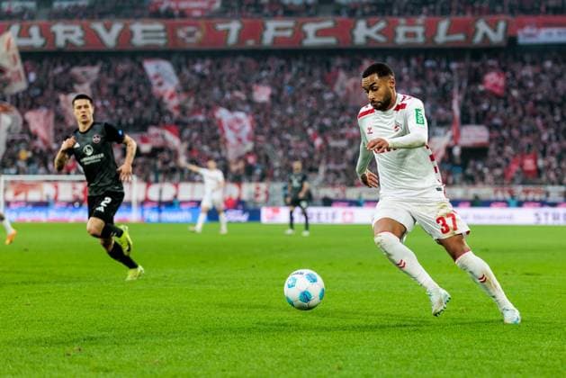 2. Fußball Bundesliga: 1. FC Köln - 1. FC Nürnberg; 15.12.2024 Linton Maina (1. FC Köln, 37) am Ball 2. Fußball Bundesliga: 1. FC Köln - 1. FC Nürnberg, Köln, Rheinenergiestadion am 15.12.2024 DFL REGULATIONS PROHIBIT ANY USE OF PHOTOGRAPHS AS IMAGE SEQUENCES AND OR QUASI-VIDEO.