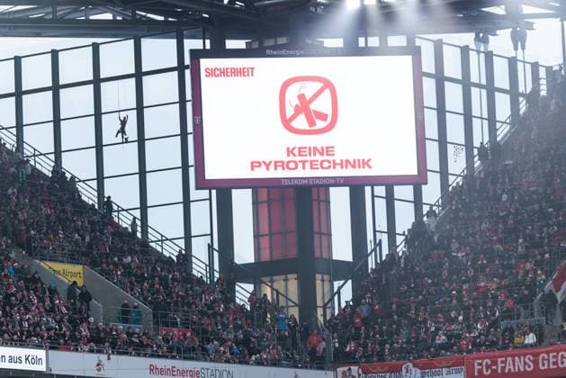 2. Fußball Bundesliga: 1. FC Köln - 1. FC Nürnberg; 15.12.2024 Bildschirmanzeige Keine Pyrotechnik 2. Fußball Bundesliga: 1. FC Köln - 1. FC Nürnberg, Köln, Rheinenergiestadion am 15.12.2024 DFL REGULATIONS PROHIBIT ANY USE OF PHOTOGRAPHS AS IMAGE SEQUENCES AND OR QUASI-VIDEO.