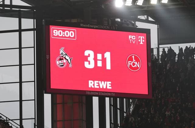 15.12.2024 - Fussball - Saison 2024 2025 - 2. Fussball - Bundesliga - 16. Spieltag: 1. FC Köln - 1. FC Nürnberg FCN ( Club ) - Sportfoto Zink DaMa - xdaxmax - DFL regulations prohibit any use of photographs as image sequences and or quasi-video - only for editorial use - Anzeigentafel mit Endstand - 3:1 für den FC Köln