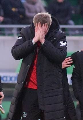 15.12.2024, xblx, Fussball 2.Bundesliga, Spvgg Greuther Fuerth - Hannover 96 emspor, v.l. Josh Knight (Hannover 96) Hannover enttaeuscht, enttaeuscht schauend, dissapointed, Enttäuschung, Enttaeuschung nach Spielende (DFL DFB REGULATIONS PROHIBIT ANY USE OF PHOTOGRAPHS as IMAGE SEQUENCES and or QUASI-VIDEO) Fuerth