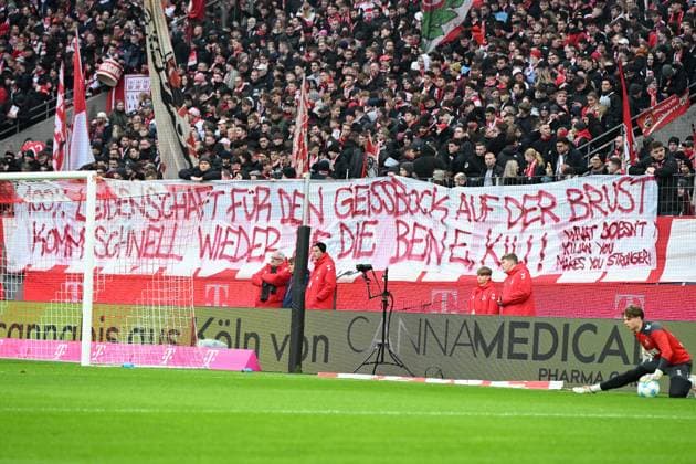 Fans 1. FC Köln mit Banner für den verletzten Luca Kilian (1. FC Koeln) waehrend des Spiels der 2. Bundesliga zwischen dem 1. FC Köln und 1. FC Nürnberg im RheinEnergieStadion am 15. December 2024 in Köln, Deutschland. (Foto von Ralf Treese DeFodi Images) +++ Fans 1. FC Köln with banner during the 2. Bundesliga match between 1. FC Köln and 1. FC Nürnberg at RheinEnergieStadion on December 15, 2024 in Cologne, Germany. (Photo by Ralf Treese DeFodi Images) DFB DFL REGULATIONS PROHIBIT ANY USE OF PHOTOGRAPHS AS IMAGE SEQUENCES AND OR QUASI-VIDEO. Defodi-521_KOEFCN20241215_119