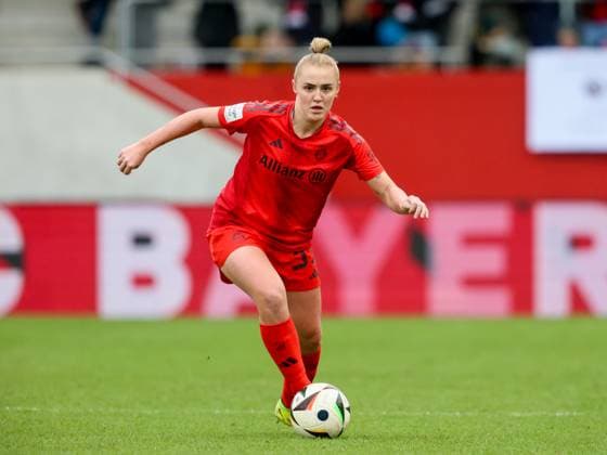 Bayerns 31 Georgia STANWAY. Frauenfussball : Muenchen - Potsdam . Frauen - Fußball - Bundesliga, FC Bayern München - 1. FFC Turbine Potsdam 2:0, 12.Spieltag, Saison 2024-2025, am 15.12.2024 in Muenchen, F C B A Y E R N C A M P U S, Deutschland. Quelle Copyright Credit : Oryk HAIST