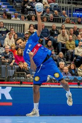 15.12.2024, xkkux, Handball, 2. HBL, Bergischer HC - VfL Lübeck-Schwartau, Mitsubishi Electric HALLE Düsseldorf, Saison 2024 2025: Djibril M Bengue (BHC 11) NRW Deutschland