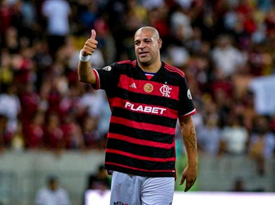 RIO DE JANEIRO, BRAZIL, DECEMBER 15: Adriano during the testimonial match to honour Adriano Imperador between Flamengo and Friends of Italy at the Maracana Stadium in Rio de Janeiro, Brazil (Andre Ricardo SPP) Copyright: xAndrexRicardox xSPPx spp-en-AnRiSp-SPP4_DURAO_1512-4