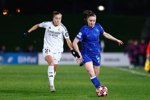 December 17, 2024, Valdebebas, Madrid, SPAIN: Niamh Charles of Chelsea and Ingrid Filippa Angeldahl of Real Madrid in action during the UEFA Womenâ€⠢s Champions League, Group B, football match played between Real Madrid and Chelsea at Alfredo Di Stefano stadium on December 17, 2024, in Valdebebas, Madrid, Spain. Valdebebas SPAIN - ZUMAa181 20241217_zaa_a181_075 Copyright: xDennisxAgyemanx