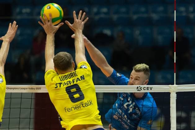 Ivan Zaytsev (Mint Vero Volley Monza) during round 4 of Champions League Men between Mint VeroVolley Monza and Fenerbahce Istanbul at Opiquad Arena, Monza, Italy on December 17, 2024 during Vero Volley Monza vs Fenerbahce Medicano Istanbul, CEV Champions League volleyball match in Monza, Italy, December 17 2024  Copyright: xValerioxOrigo IPAxSportx xipa-agency.netx xx IPA_52473567 IPA_Agency_IPA52473567