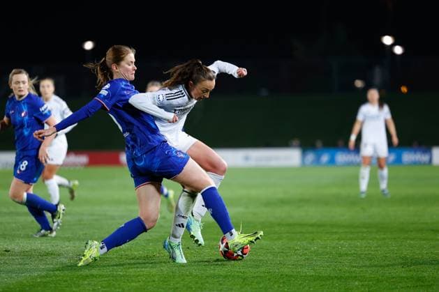 December 17, 2024, Valdebebas, Madrid, SPAIN: Caroline Weir of Real Madrid and Sjoeke Nusken of Chelsea in action during the UEFA Womenâ€⠢s Champions League, Group B, football match played between Real Madrid and Chelsea at Alfredo Di Stefano stadium on December 17, 2024, in Valdebebas, Madrid, Spain. Valdebebas SPAIN - ZUMAa181 20241217_zaa_a181_167 Copyright: xDennisxAgyemanx