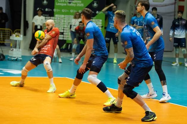 VOLLEY - Champions League Men - Vero Volley Monza vs Fenerbahce Medicano Istanbul Marco Gaggini (Mint Vero Volley Monza) during round 4 of Champions League Men between Mint VeroVolley Monza and Fenerbahce Istanbul at Opiquad Arena, Monza, Italy on December 17, 2024 during Vero Volley Monza vs Fenerbahce Medicano Istanbul, CEV Champions League volleyball match in Monza, Italy, December 17 2024 Monza Italy  Copyright: xIPAxSport ABACAx