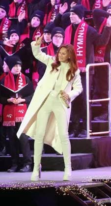 17.12.24 VfB Stuttgart Weihnachtskonzert Deutschland, Stuttgart, 17.12.2024, Fussball, Bundesliga, VfB Stuttgart Weihnachtskonzert: Andrea Berg.