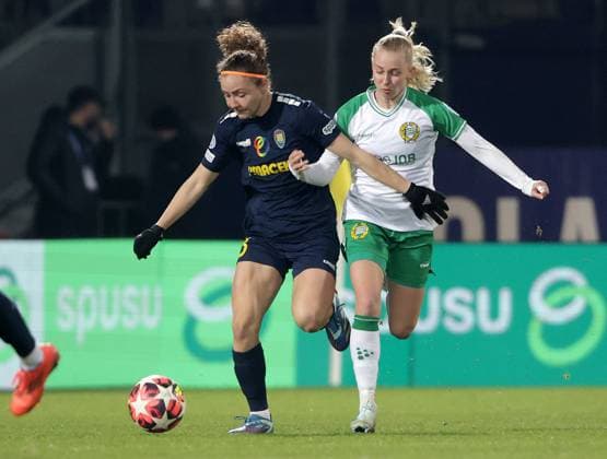 WOMEN SOCCER - UEFA CL, St.Poelten vs Hammarby VIENNA,AUSTRIA,18.DEC.24 - WOMEN SOCCER - UEFA Women s Champions League, group stage, SKN Sankt Poelten vs Hammarby IF. Image shows Melanie Brunnthaler (St.Poelten) and Emilie Joramo (Hammarby).  GEPAxpictures xWalterxLuger