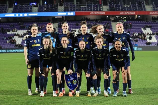 Vienna Austria, December 18th, 2024: St POlten starting line up for the UEFA Womens European Champions League match St Polten vs Hammarby at Viola Park Tom Seiss SPP (Tom Seiss SPP) Copyright: xTomxSeissx xSPPx spp-en-ToSeSp-20241217 St Polten vs Hammarby-6334