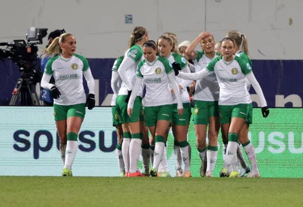 WOMEN SOCCER - UEFA CL, St.Poelten vs Hammarby VIENNA,AUSTRIA,18.DEC.24 - WOMEN SOCCER - UEFA Women s Champions League, group stage, SKN Sankt Poelten vs Hammarby IF. Image shows the rejoicing of Julie Blakstad (Hammarby) and her team.  GEPAxpictures xWalterxLuger