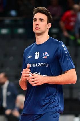 Volleyball I Herren I Saison 2024-2025 I Champions League Volley I 4th Round Leg 4 CLVM 84 I SVG Lüneburg - Levski SOFIA I 18.12.2024 Xander Wolf Wassenaar Ketrzynski (11, SVG Lüneburg) beim warmup Lüneburg LKH Arena Niedersachsen Deutschland Copyright: xLobeca AndreasxHannigx