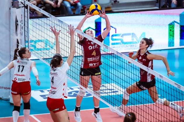 DVV-Pokal Halbfinale; SC Potsdam - Dresdner SC; 18.12.2024 DVV-Pokal Halbfinale; SC Potsdam - Dresdner SC; 18.12.2024 Copyright: xBEAUTIFULxSPORTS NicolxMarschallx