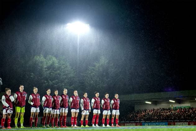 London, England, December 18 2024: Arsenal players before the UEFA Womens Champions League game between Arsenal and FC Bayern Munich at Meadow Park in London, England. (Pedro Porru SPP) Copyright: xPedroxPorrux xSPPx spp-en-PePoSp-HE5A5684_DxO
