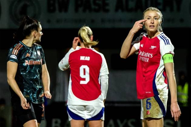 London, England, December 18 2024: Leah Williamson (6 Arsenal) during the UEFA Womens Champions League game between Arsenal and FC Bayern Munich at Meadow Park in London, England. (Pedro Porru SPP) Copyright: xPedroxPorrux xSPPx spp-en-PePoSp-4F8A6061_DxO