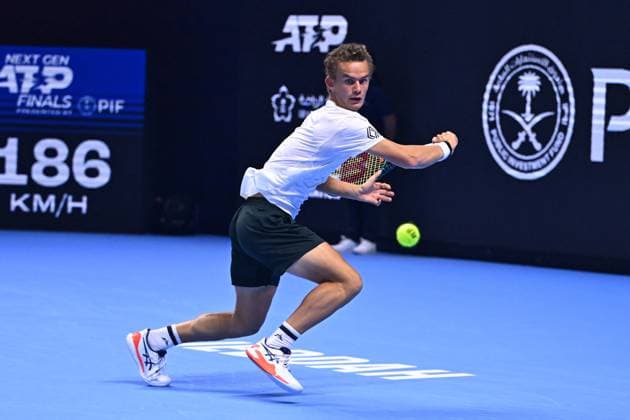 Luca Van Assche At 2024 ANextGen ATP, Tennis Herren Finals - Jeddah Luca Van Assche from France during his third round match at the 2024 ANextGen ATP Finals in Jeddah, Saudi Arabia, on December 20, 2024. Photo by Corinne Dubreuil ABACAPRESS.COM Jeddah Saudi Arabia  Copyright: xDubreuilxCorinne ABACAx