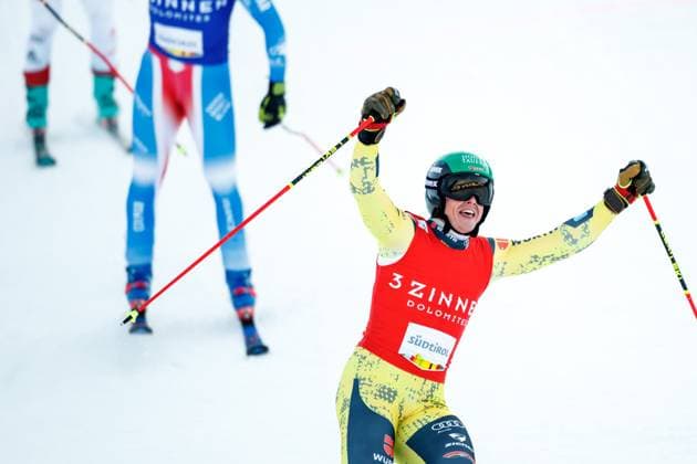 Sport Themen der Woche KW51 Sport Bilder des Tages FREE STYLE - FIS SX WC Innichen INNICHEN,ITALY,20.DEC.24 - FREESTYLE SKIING - FIS World Cup, Ski Cross, ladies, men. Image shows the rejoicing of Florian Wilmsmann (GER).  GEPAxpictures xMaticxKlansek