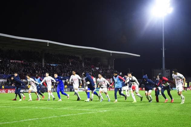 FOOTBALL : Rouen vs Lille - Coupe de France - 20 12 2024 Lille players celebrate their side s victory after the French Cup match between FC Rouen and Lille OSC at Stade Robert Diochon on December 20, 2024 in Rouen, France. ( Photo by Dante Badano PsnewZ ) - RouenFrance  Copyright: xDantexBadanox