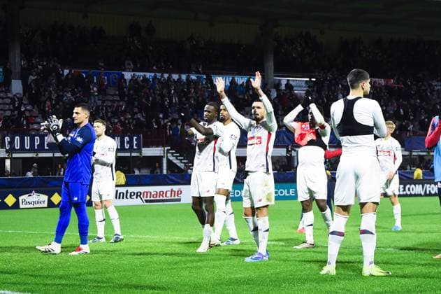 FOOTBALL : Rouen vs Lille - Coupe de France - 20 12 2024 Lille players celebrate their side s victory after the French Cup match between FC Rouen and Lille OSC at Stade Robert Diochon on December 20, 2024 in Rouen, France. ( Photo by Dante Badano PsnewZ ) - RouenFrance  Copyright: xDantexBadanox