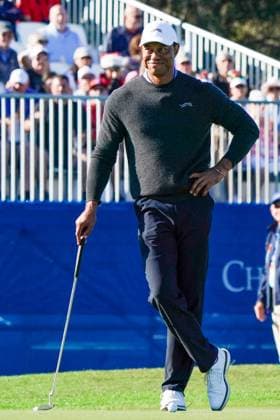 December 20, 2024, Orlando, Florida, USA: Tiger Woods waits on the 18th green at the PNC Championship Pro-Am at the Ritz-Carlton Golf Club. Orlando USA - ZUMAw109 20241220_fap_w109_013 Copyright: xDebbyxWongx