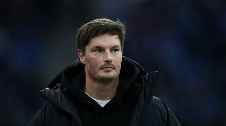 21.12.2024, Fussball 2. Bundesliga 2024 2025, 17. Spieltag, Hamburger SV - SpVgg Greuther Fürth, im Volksparkstadion Hamburg. Interimstrainer Merlin Polzin (Hamburg)
