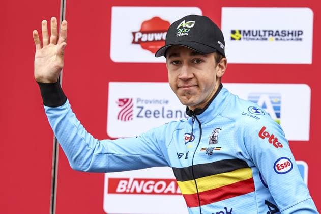 Belgian Jente Michels pictured on the podium after the men s U23 race at the World Cup cyclocross cycling event in Hulst, The netherlands, stage 5 (out of 12) of the UCI World Cup cyclocross competition, Saturday 21 December 2024. DAVIDxPINTENS  x108935147x