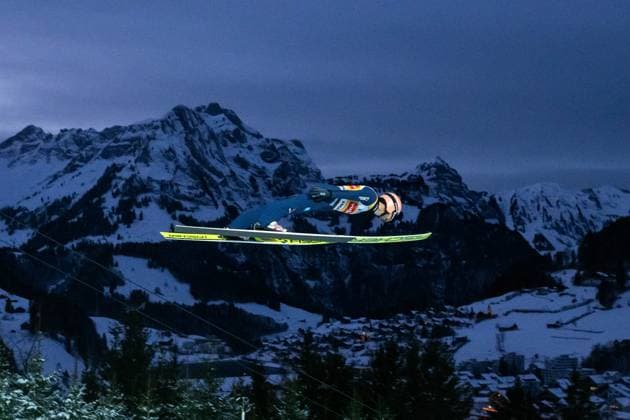 Bilder des Jahres 2024, Sport 12 Dezember Sport Themen der Woche KW51 Sport Bilder des Tages PASCHKE Pius (Deutschland), SUI, FIS Viessmsann Skisprung Weltcup Engelberg Groß-Titlis-Schanze, Wettkampf Einzelspringen Herren, Saison 2024 2025, 21.12.2024 SUI, FIS Viessmsann Skisprung Weltcup Engelberg Groß-Titlis-Schanze, Wettkampf Einzelspringen Herren, Saison 2024 2025, 21.12.2024 Engelberg *** PASCHKE Pius Germany , SUI, FIS Viessmann Ski Jumping World Cup Engelberg Groß Titlis Schanze, Competition Individual Jumping Men, Season 2024 2025, 21 12 2024 SUI, FIS Viessmann Ski Jumping World Cup Engelberg Groß Titlis Schanze, Competition Individual Jumping Men, Season 2024 2025, 21 12 2024 Engelberg Copyright: xEibner-Pressefoto Memmlerx EP_MMR