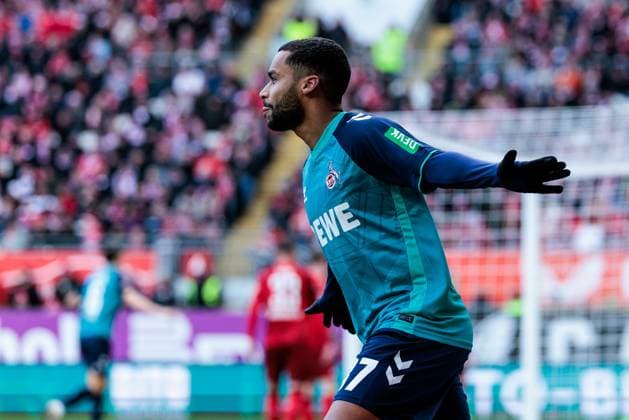 2. Fußball Bundesliga: 1. FC Kaiserslautern - 1. FC Köln; 22.12.2024 Linton Maina (1. FC Köln, 37) bejubelt das 0:1 durch Dejan Ljubicic (1. FC Köln, 7) 2. Fußball Bundesliga, 1. FC Kaiserslautern - 1. FC Köln, Kaiserslautern, Fritz-Walter-Stadion am 22.12.2024 DFL REGULATIONS PROHIBIT ANY USE OF PHOTOGRAPHS AS IMAGE SEQUENCES AND OR QUASI-VIDEO.