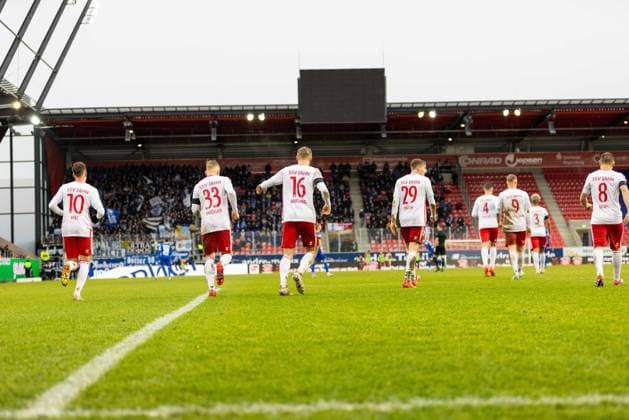 22.12.2024, Fussball, GER, Saison, 2.Liga, Saision 2024 2025, 17. Spieltag, SSV Jahn Regensburg - SV Darmstadt 98 Jubel nach dem 1:0 durch Kai Pröger (SSV Jahn Regensburg) DFL REGULATIONS PROHIBIT ANY USE OF PHOTOGRAPHS AS IMAGE SEQUENCES AND OR QUASI-VIDEO. Regensburg Bayern Deutschland Jahnstadion Regensburg