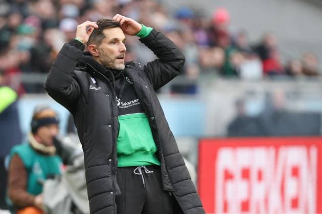 2. Bundesliga - Hannover 06 - Hertha BSC Berlin am 22.12.2024 in der HDI Arena in Hannover Trainer Stefan Leitl (Hannover) unzufrieden, enttäuscht, enttaeuscht, niedergeschlagen