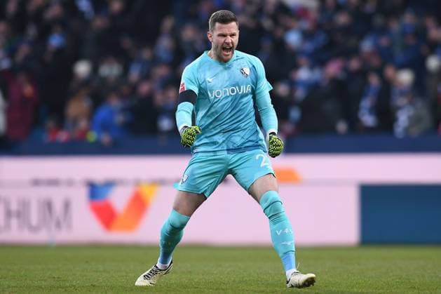 Sport Themen der Woche KW51 Fußball 1. Bundesliga 15. Spieltag VfL Bochum - 1. FC Heidenheim am 22.12.2024 im Vonovia Ruhrstadion in Bochum Patrick Drewes ( Bochum ) bejubelt den Treffer zum 1:0 DFL regulations prohibit any use of photographs as image sequences and or quasi-video. xRx