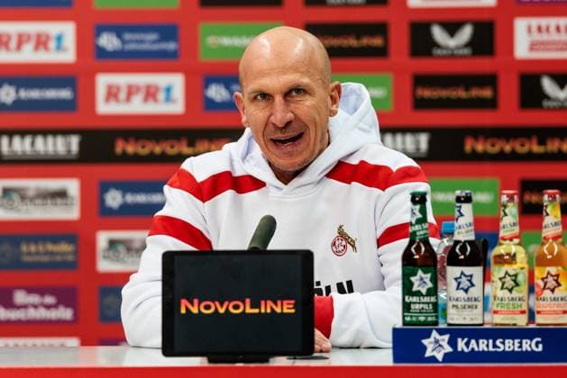 2. Fußball Bundesliga: 1. FC Kaiserslautern - 1. FC Köln; 22.12.2024 Gerhard Struber (Trainer 1. FC Köln) während der Pressekonferenz 2. Fußball Bundesliga, 1. FC Kaiserslautern - 1. FC Köln, Kaiserslautern, Fritz-Walter-Stadion am 22.12.2024 DFL REGULATIONS PROHIBIT ANY USE OF PHOTOGRAPHS AS IMAGE SEQUENCES AND OR QUASI-VIDEO.