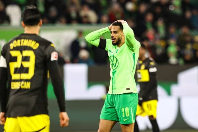 Lukas Nmecha (VfL Wolfsburg,10) - 1. Fussball Bundesliga Saison 2024-2025 Punktspiel VfL Wolfsburg vs. Borussia Dortmund in der Volkswagen Arena in Wolfsburg - Aktion,Fussball,Deutschland,Mann,Männer,22.12.2024