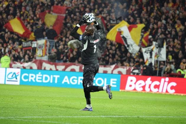 FOOTBALL : RC Lens vs Paris Saint-Germain - Coupe de France 32e de finale - 22 12 2024 HervÃ KOFFI (RC Lens) lors du match RC Lens - Paris Saint-Germain, Coupe de France 32e de finale, stade Bollaert-Delelis, le 22 dÃ cembre 2024  Copyright: xLaurentxSANSONx xPsnewZx