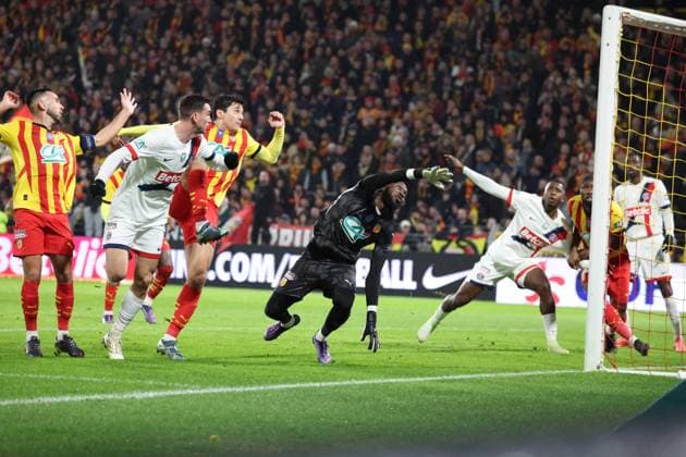 FOOTBALL : RC Lens vs Paris Saint-Germain - Coupe de France 32e de finale - 22 12 2024 Action du PSG lors du match RC Lens - Paris Saint-Germain, Coupe de France 32e de finale, stade Bollaert-Delelis, le 22 dÃ cembre 2024  Copyright: xLaurentxSANSONx xPsnewZx