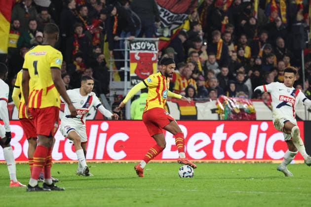 FOOTBALL : RC Lens vs Paris Saint-Germain - Coupe de France 32e de finale - 22 12 2024 Angelo FULGINI (RC Lens) lors du match RC Lens - Paris Saint-Germain, Coupe de France 32e de finale, stade Bollaert-Delelis, le 22 dÃ cembre 2024  Copyright: xLaurentxSANSONx xPsnewZx