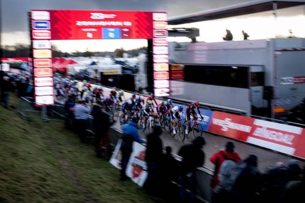 UCI Cyclocross World Cup Zonhoven 2024 ZONHOVEN, BELGIUM - DECEMBER 22 : Illustration picture of the start pictured during the UCI Zonhoven World Cup on December 22, 2024 in Zonhoven, Belgium, 22 12 2024 Zonhoven Belgium  Copyright: xBcex
