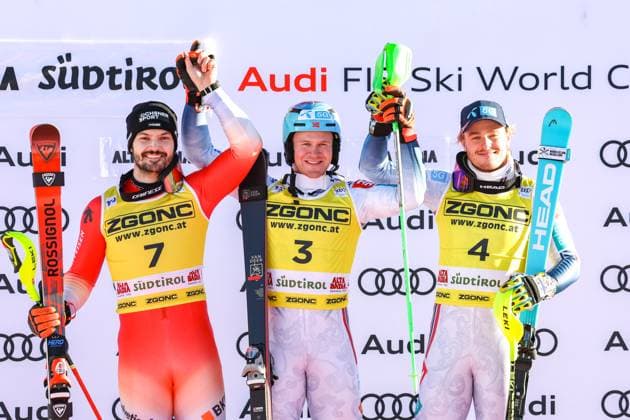 Bilder des Jahres 2024, Sport 12 Dezember Sport Themen der Woche KW52 Sport Bilder des Tages ALPINE SKIING - FIS WC Alta Badia ALTA BADIA,ITALY,23.DEC.24 - ALPINE SKIING - FIS World Cup, slalom, men. Image shows Loic Meillard (SUI), Timon Haugan (NOR) and Atle Lie McGrath (NOR).  GEPAxpictures xPatrickxSteiner