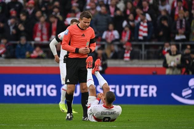 21.12.2024, xjrdrx, Fussball 1.Bundesliga, VfB Stuttgart - FC St.Pauli emspor, v.l. Schiedsrichter Referee Felix Brych Enzo Millot (VfB Stuttgart) (DFL DFB REGULATIONS PROHIBIT ANY USE OF PHOTOGRAPHS as IMAGE SEQUENCES and or QUASI-VIDEO) Stuttgart